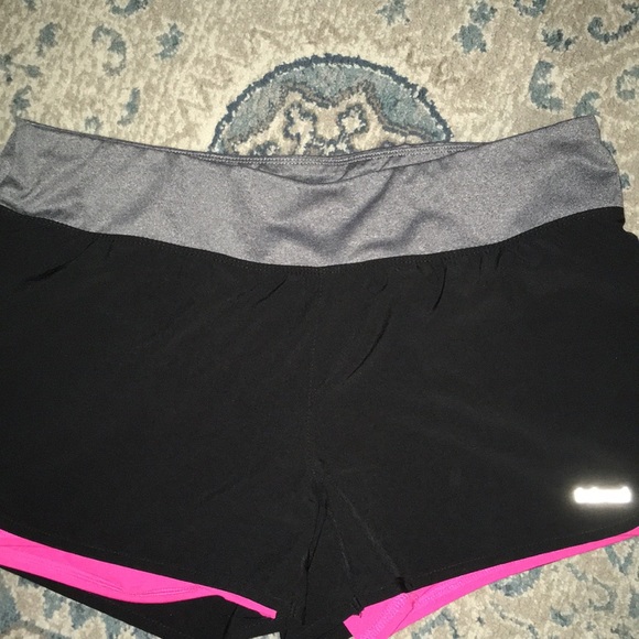 Workout Shorts Bundle - Picture 2 of 5